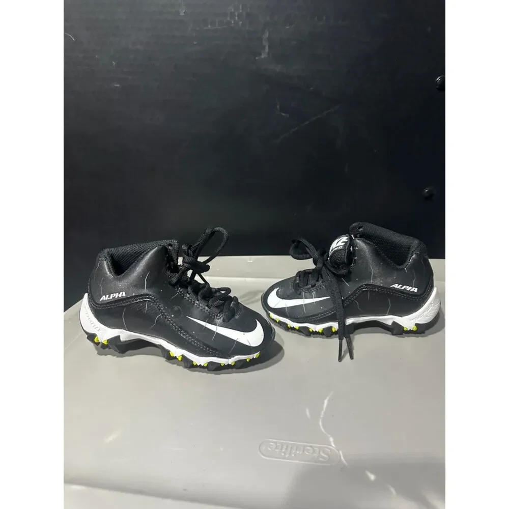 Nike Alpha Black/White Baseball Cleats Size 10c